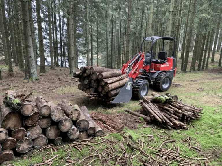Vervangt de frontladertrekker